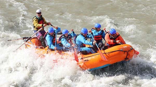 WhiteWater Rafting