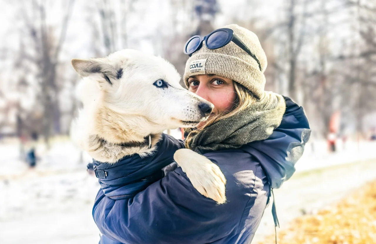 Snowhook Dog Sledding - Posing with Puppies 43